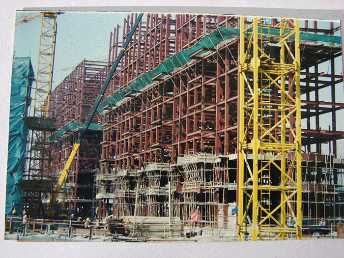 濟南偉東新都小區鋼結構住宅工程施工現場